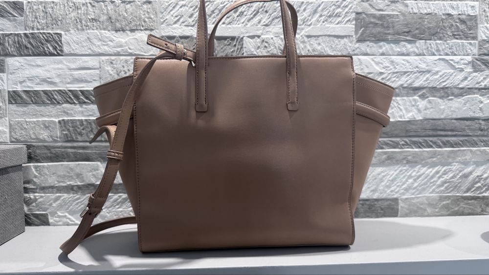 Оригинална чанта Calvin Klein