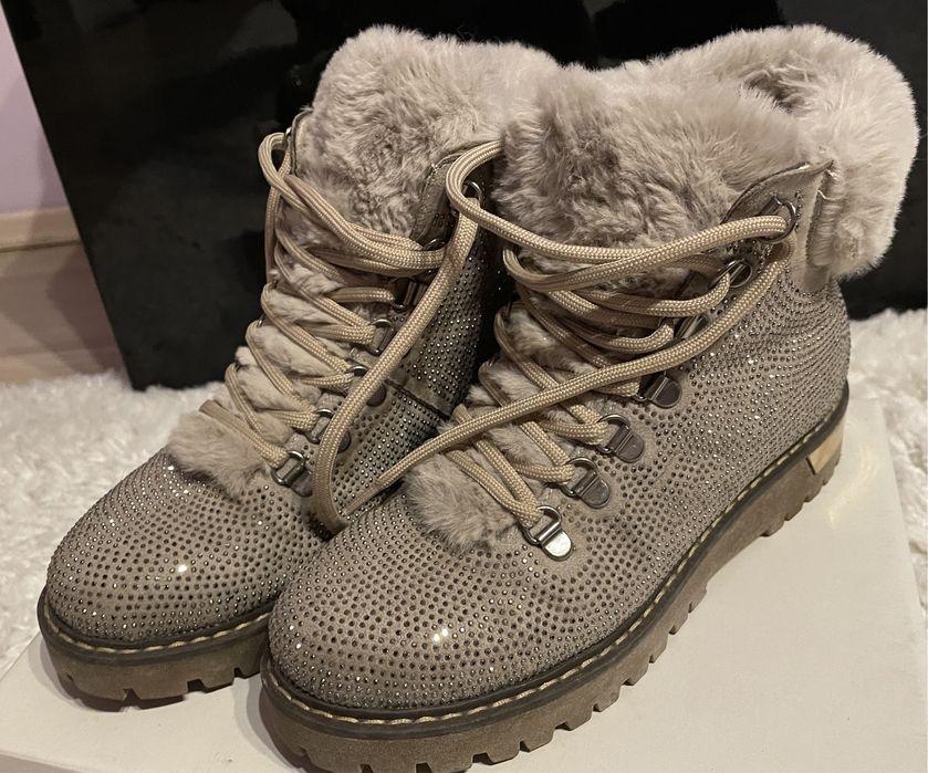 Ghete Inci bej cu strasuri