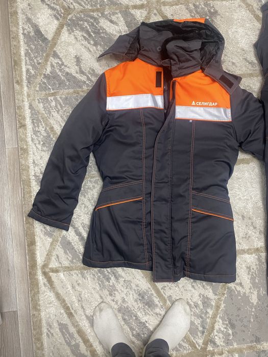 Продам зимний спец одежду