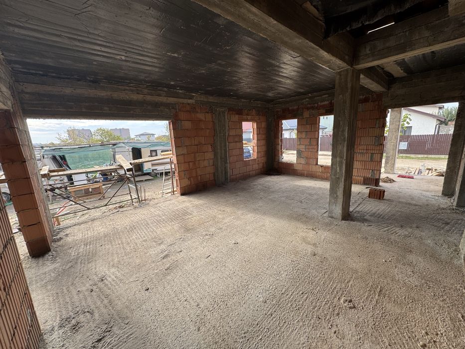 Casă nouă, tip parter, în Brănești