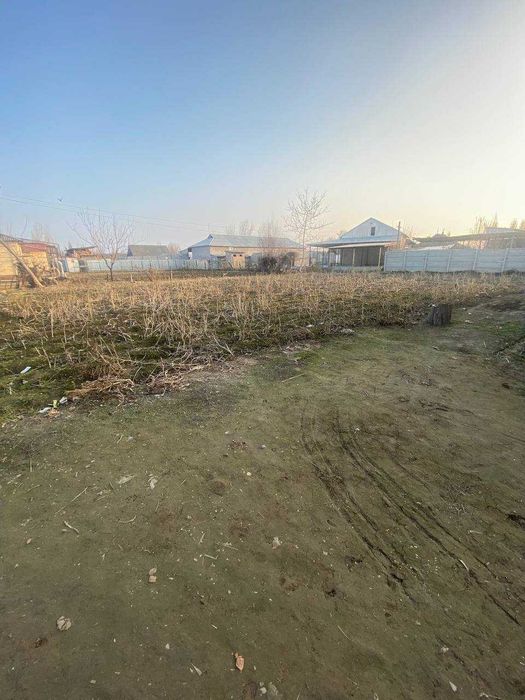 Куйи Чирчикда 20 соток ер майдони сотиляпти.