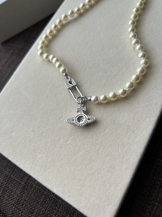 Vivienne Westwood Lucrece колие