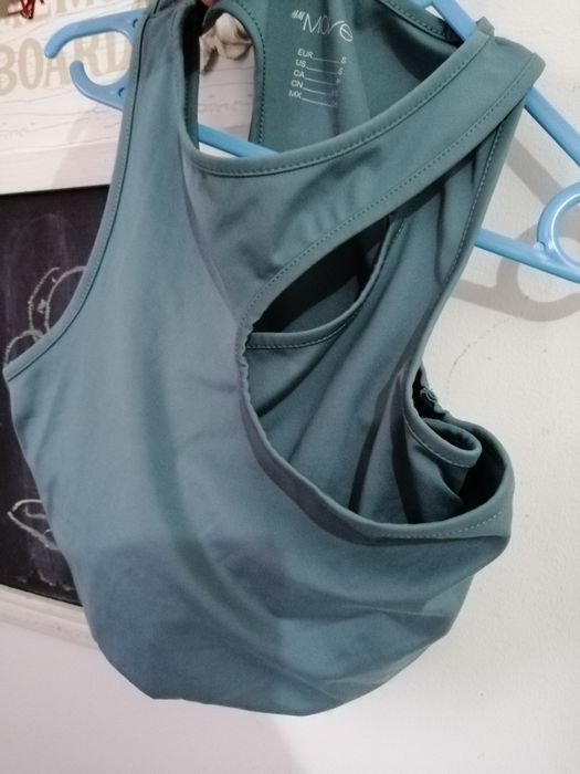 Bustiera sport fitness H&M model deosebit dama  marimea S 36