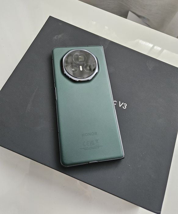 Telefon honor magic V3