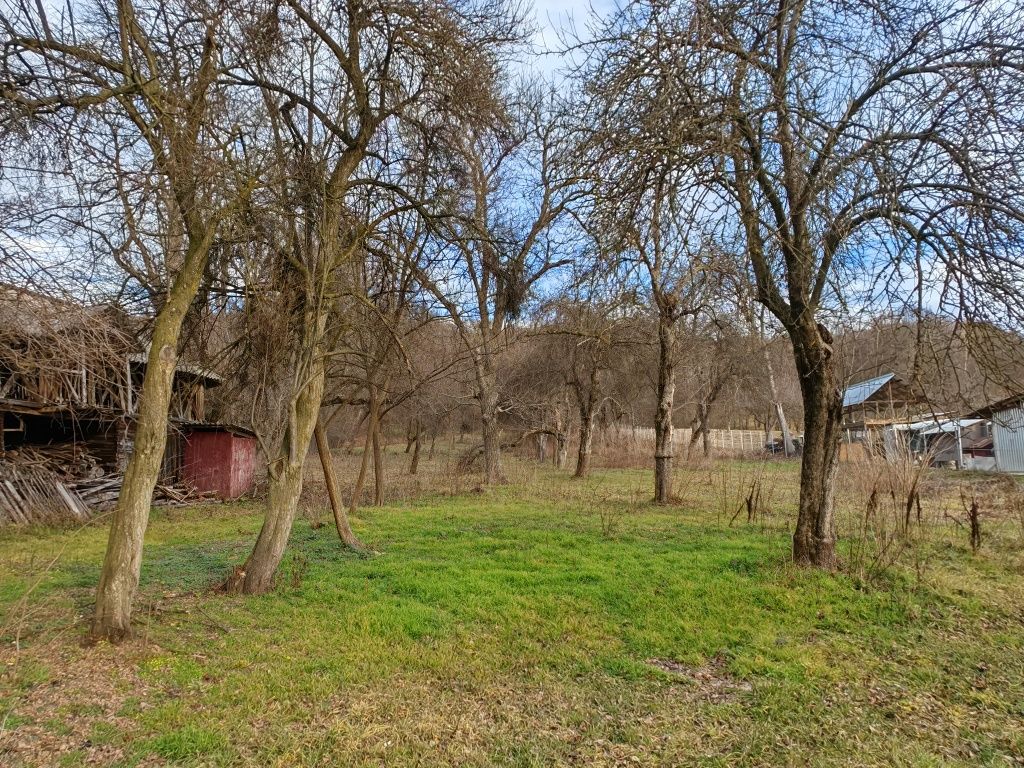 Vând casă cu teren intravilan 7500m jud. Arges, localitatea Stroiești
