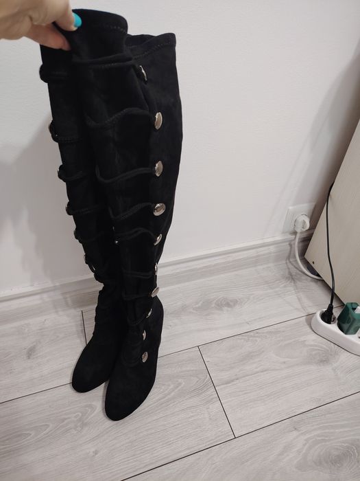 Cizme peste genunchi din piele intoarsa