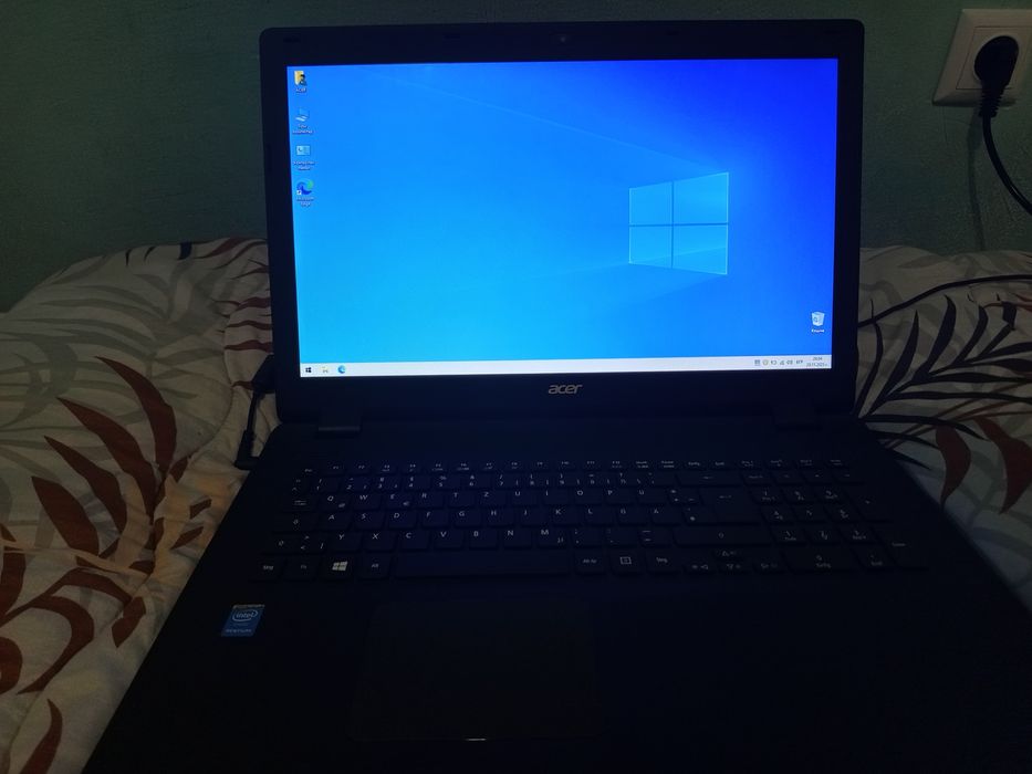 Лаптоп Acer Aspire ES1-711