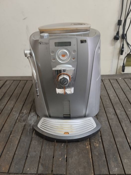 Кафе машина saeko