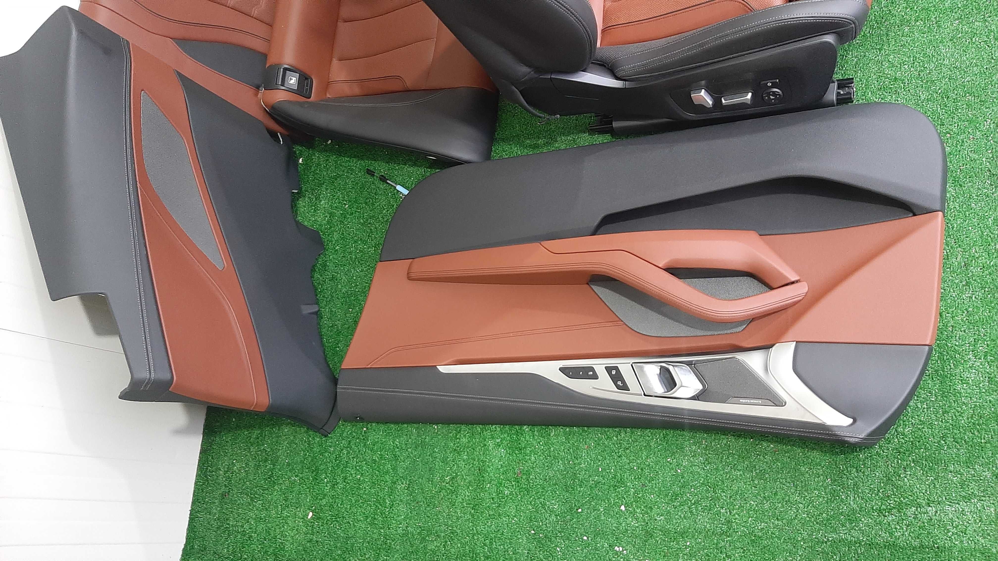 Interior BMW Seria 8 G14 G15 Impecabil