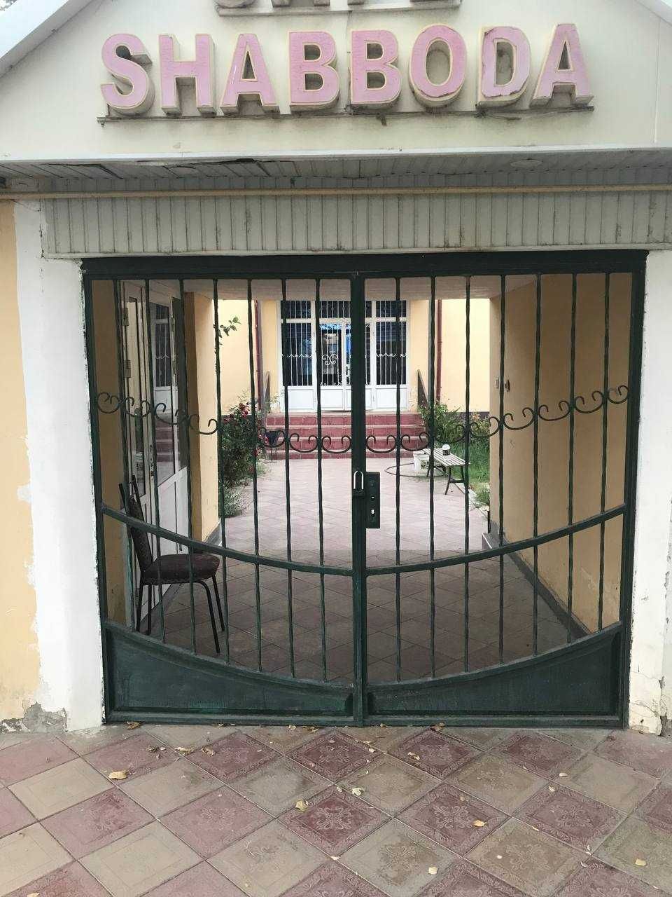 Dostlik tumanida ovqatlanish binosi bolib tolash sharti bilan sotiladi