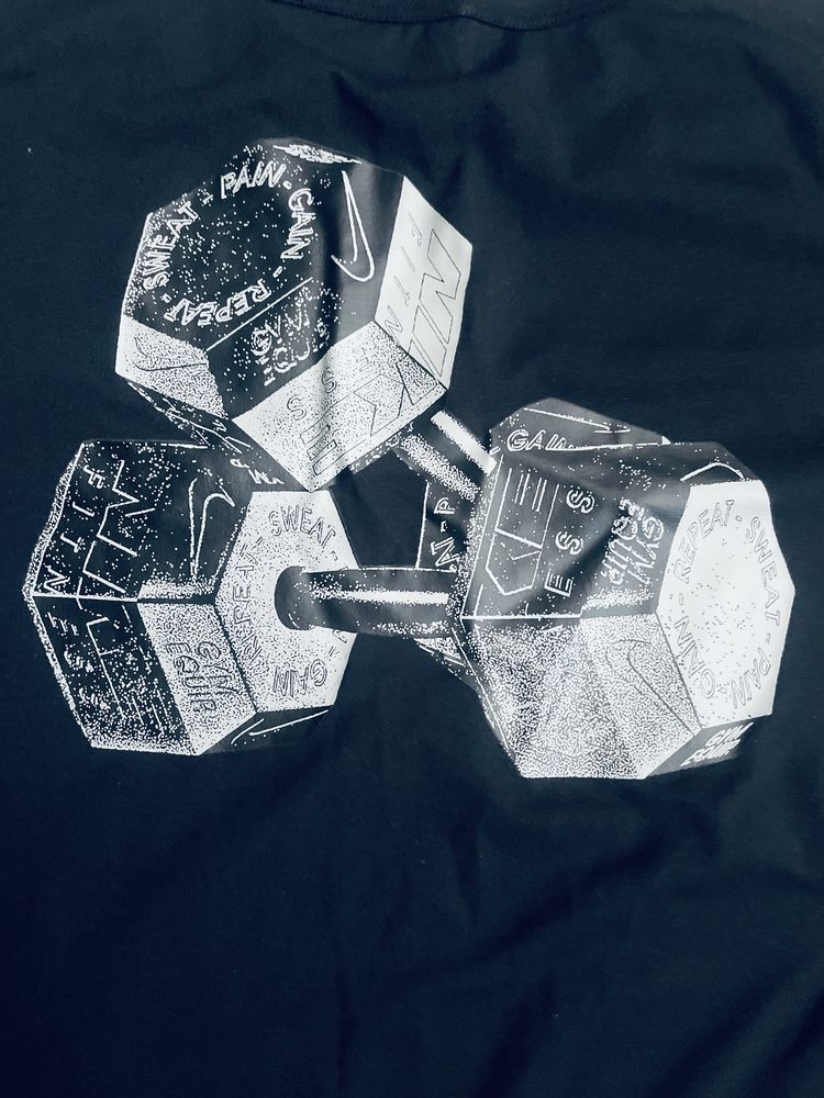 Nike фитнес тениска