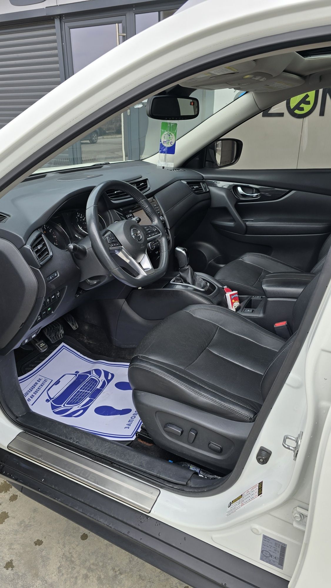 Nissan rogue x- treil 2017g SL с ГАЗ
