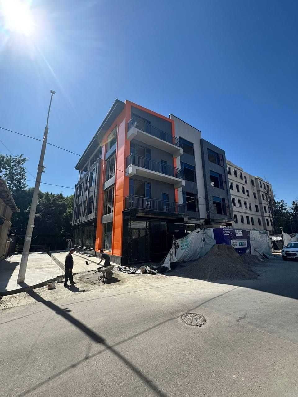 Здание Чиланзар Казиробод 2-линия 4-этажа 3-сот 1340 м² предчистовая
