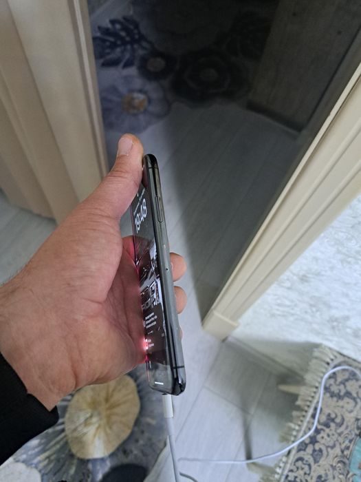 iPhone x в хорошем состоянии