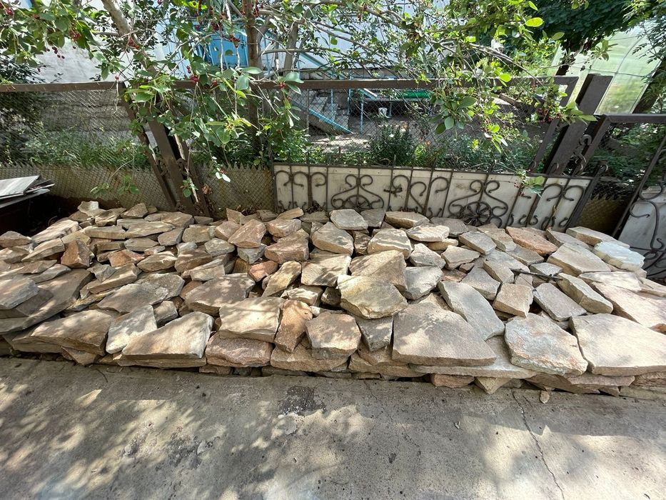 Камни природные для отделки цокольного этажа