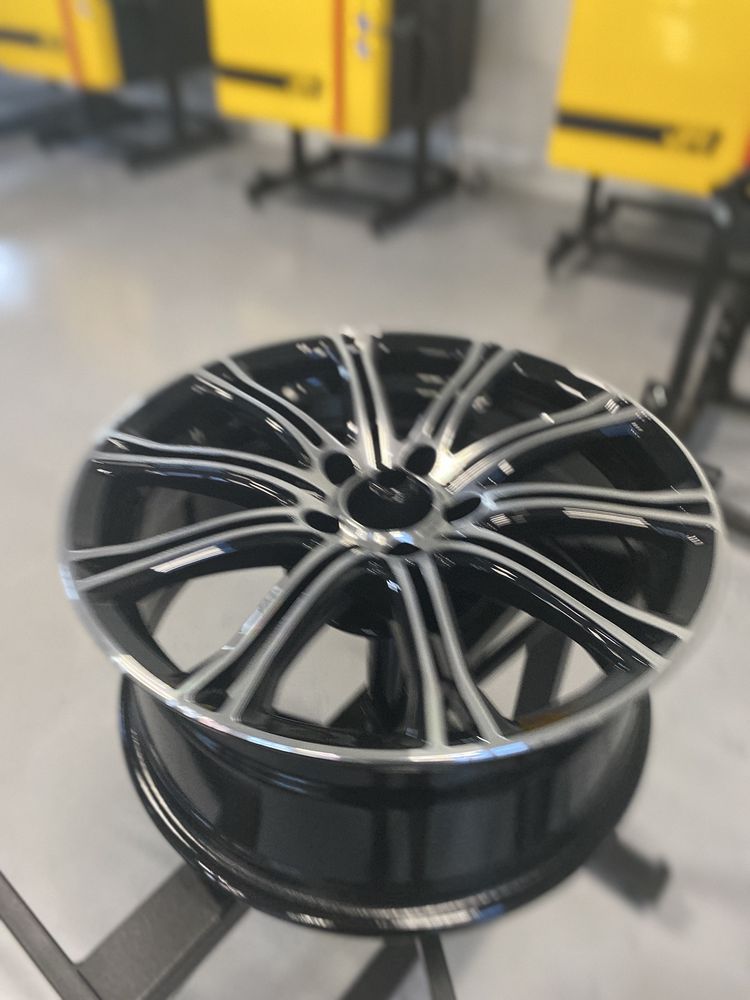 Strunjire jante auto Diamond Cut, vopsire electrostatic, indreptat