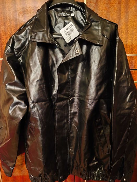 Продавам мъжко кожено яке- преход пролет/ есен