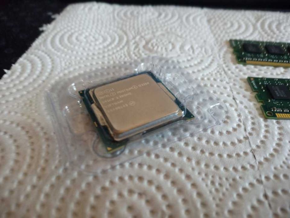 процесор Intel Pentium G3260