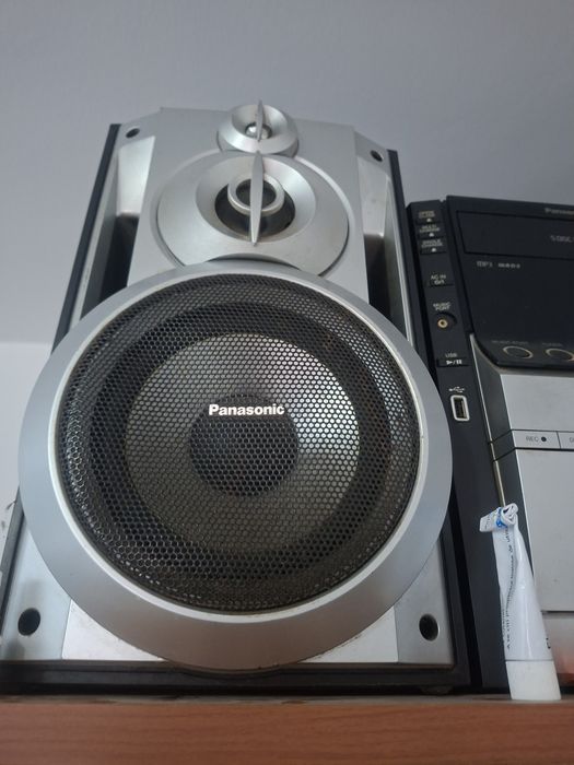 Vând Combina muzicala Panasonic