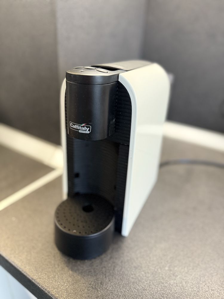 Капсулна кафе машина Caffitaly System VOLTA S36
