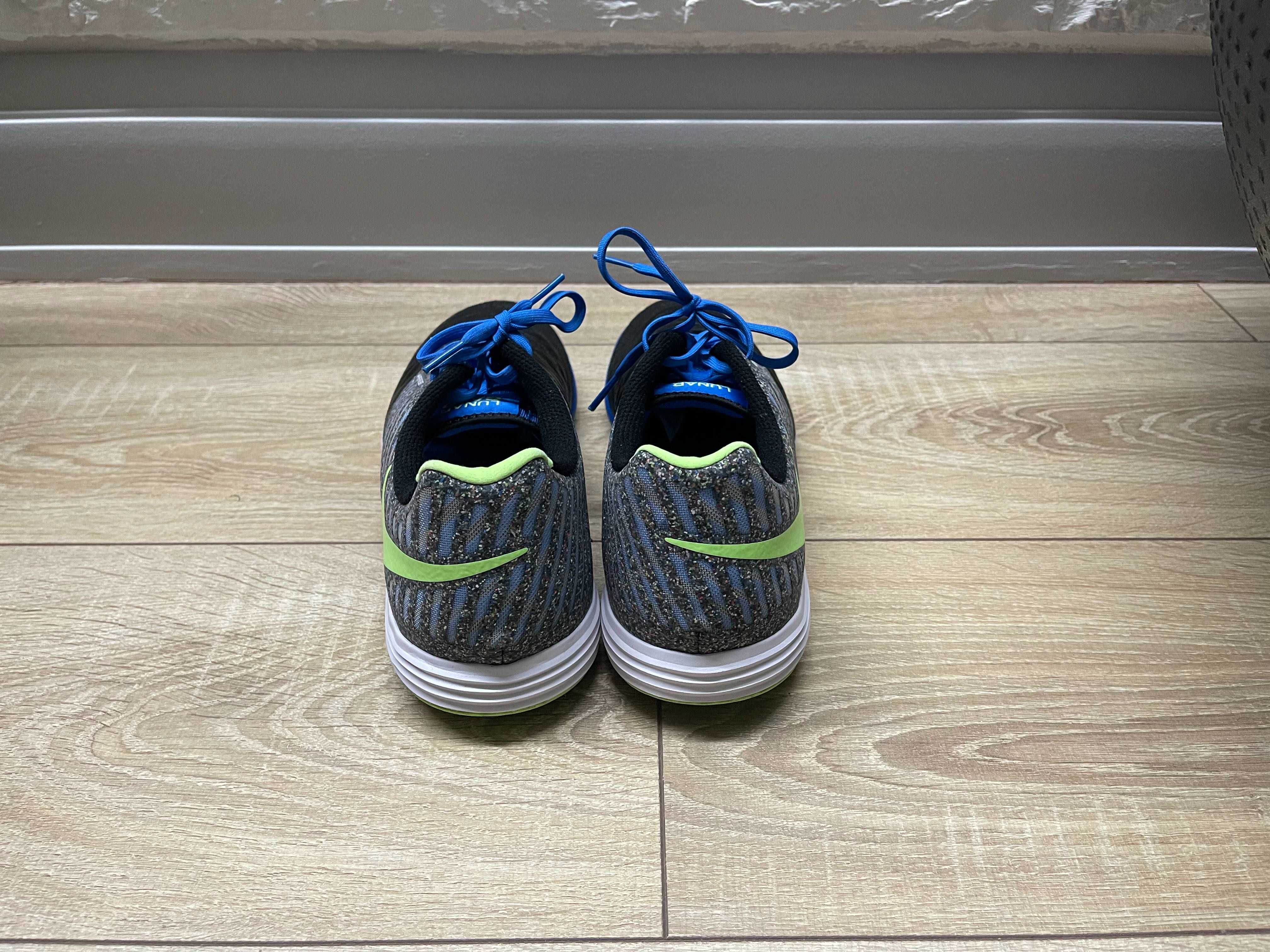 Новая футбольная обувь Nike Lunar Gato 2 IC (футзал)