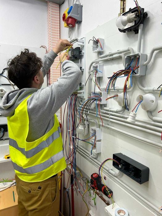 Electrician consultant la cumpărarea apartamentului