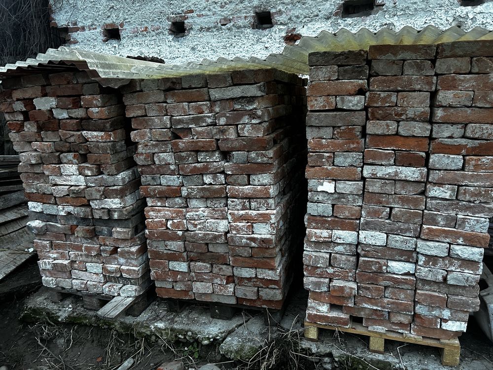 Vand caramida -2.000 de bucati