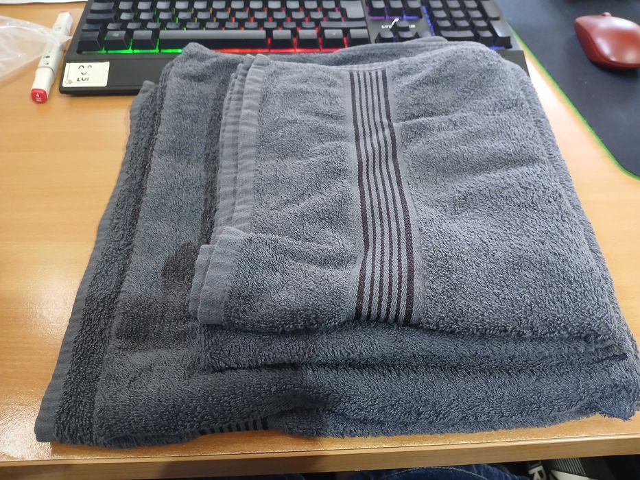 Set 3 prosoape Glamburg bumbac gri – 50x80 cm și 65x130 cm