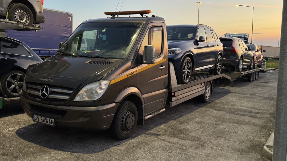 Transport auto pe platformă Italia
