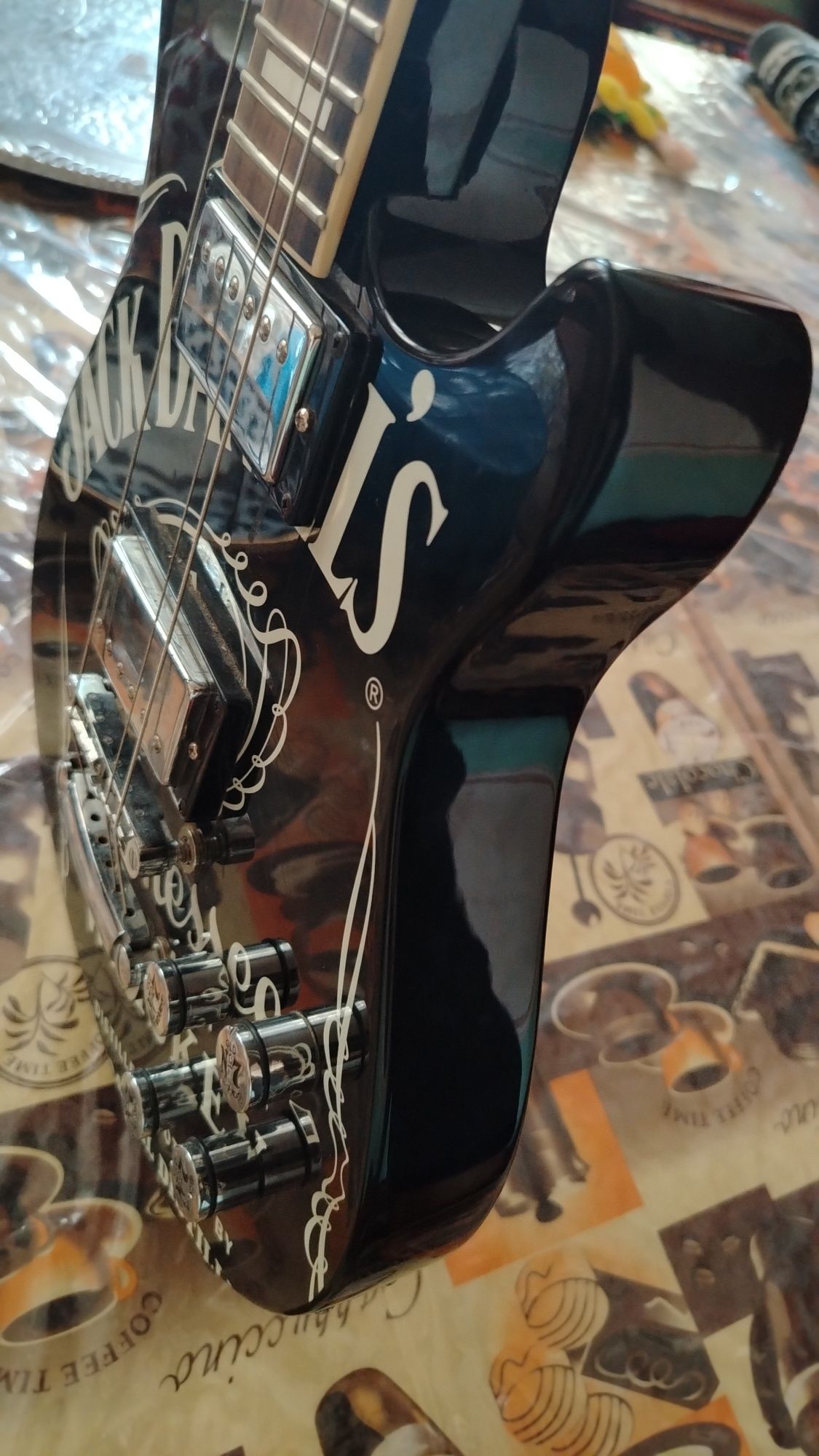 Gitara elektronik