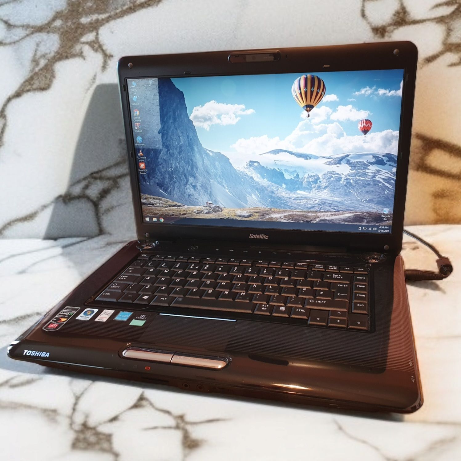 Toshiba Satelite A350D -  "16" HD + Harman Kardon - Dual Core !
