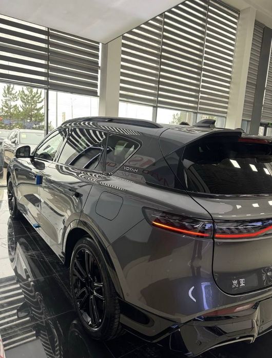 Voyah Free 318 restyling ful pazitsiya nalichi est