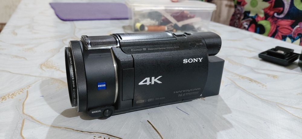 Продам Sony AX53
