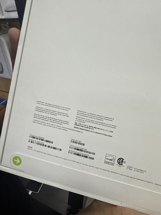 Macbook Pro 14 M4  24/ 512  SSD