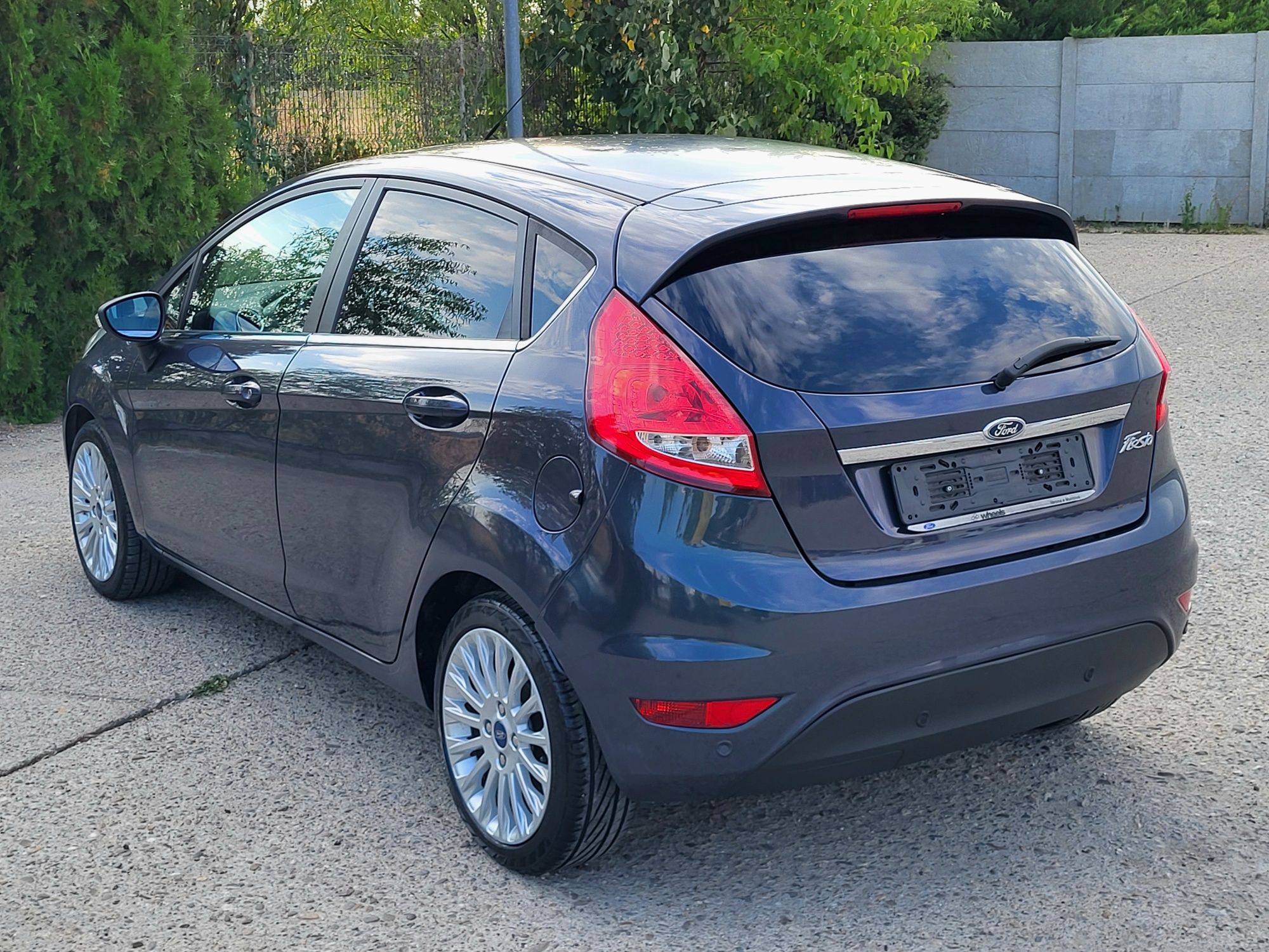 Ford Fiesta 2013/1.6 Diesel/PACHET TITANIUM/Adus recent