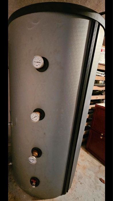 Vand puffer de 800 litri cu serpentina