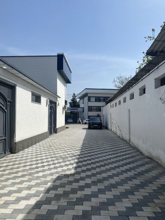 Срочна 4 хонали 2,5 сотихга курилган таййор янги уй сотилади.