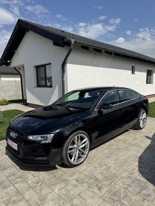Vând Audi A5 2.0TDI Sportback 177CP