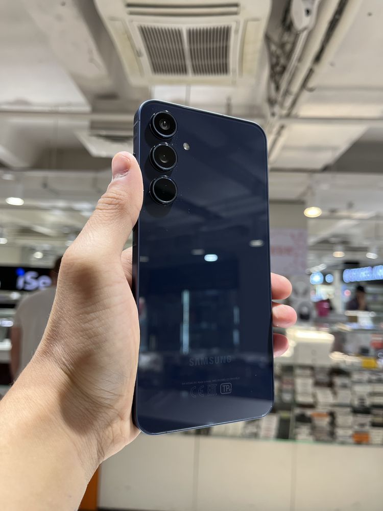 Samsung a55