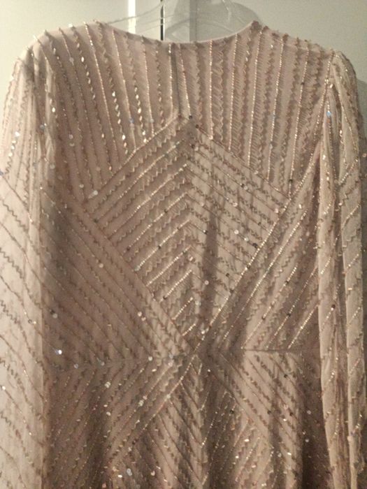 Rochie brodata cu paiete