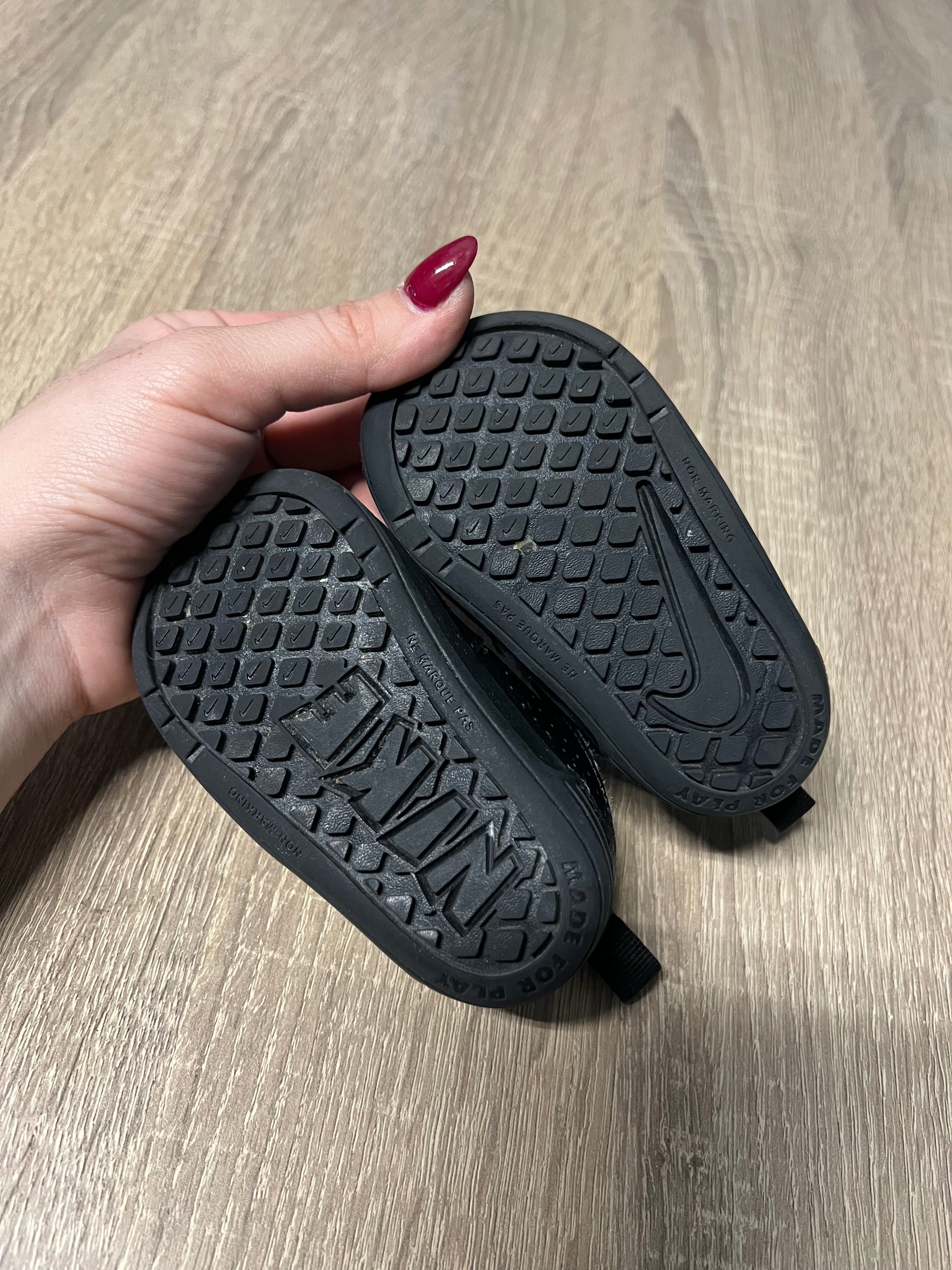 Бебешки обувки Nike pico