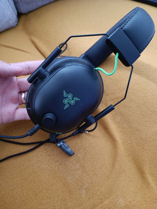 Vând casti gaming Razer