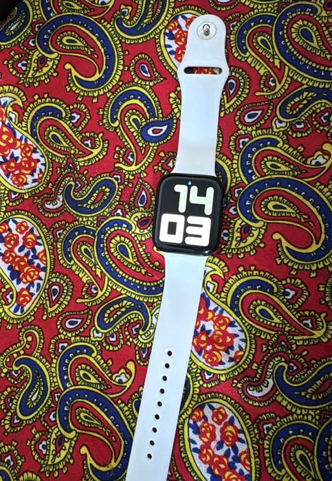 смарт-часы Apple Watch