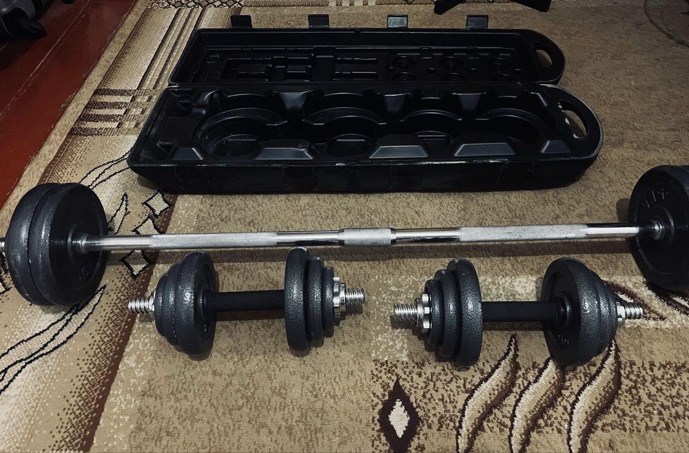 Набор гантелей и штанга (разборные 50 кг)