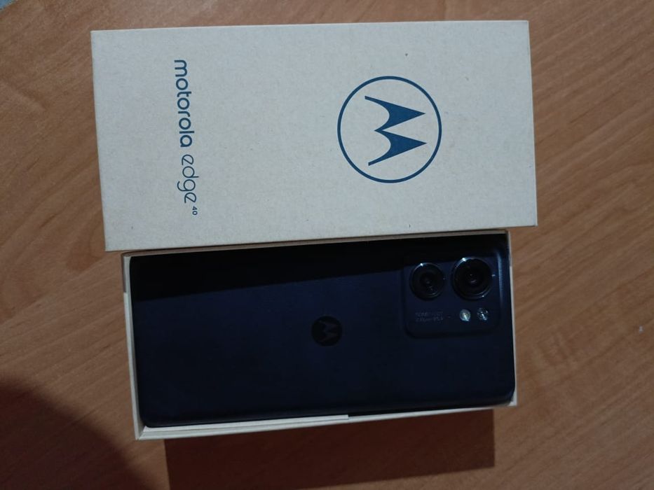 Motorola edge 40 RAM 8 встроенной 256