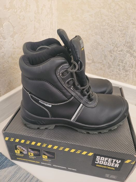 Спец.ботинка летняя