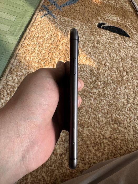 iPhone 11 с гарантией