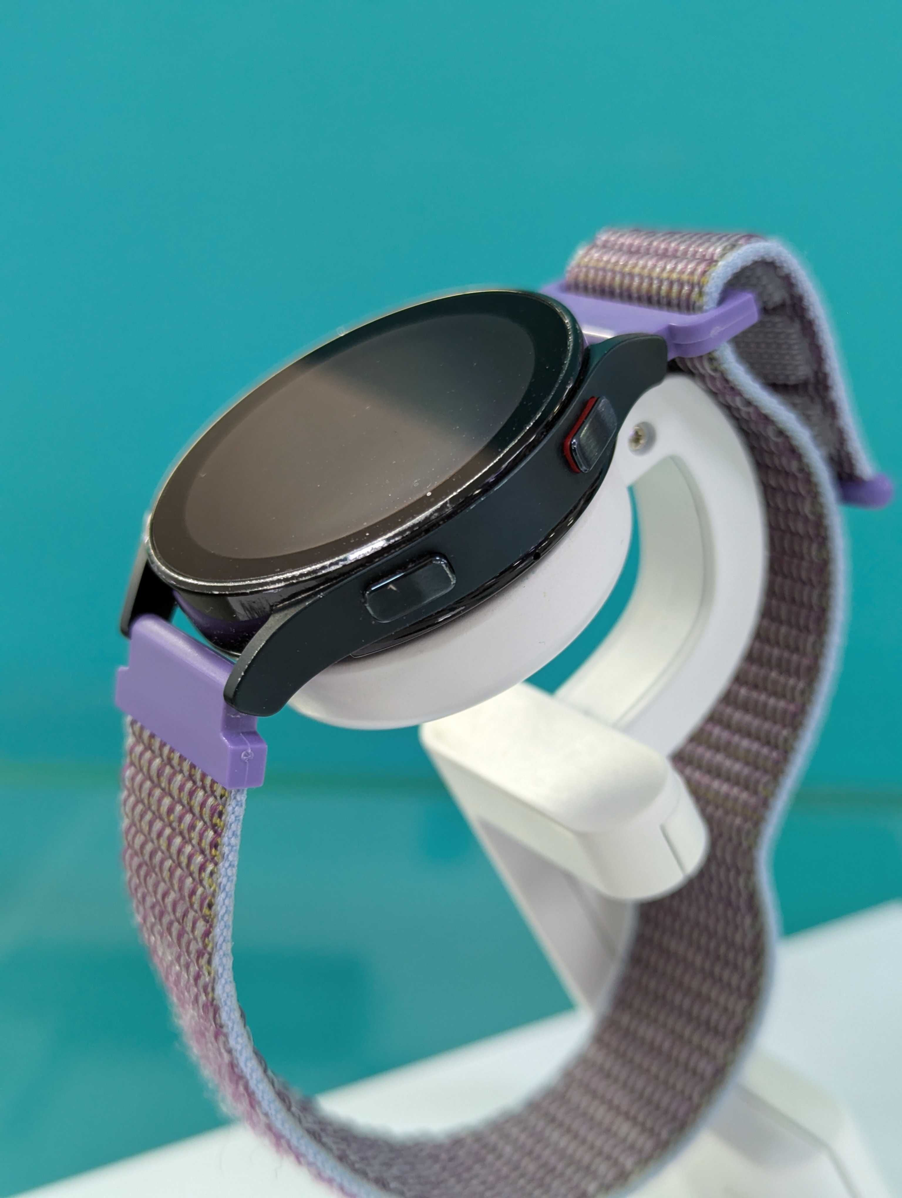 смарт часовник Samsung Galaxy Watch 4 44mm
