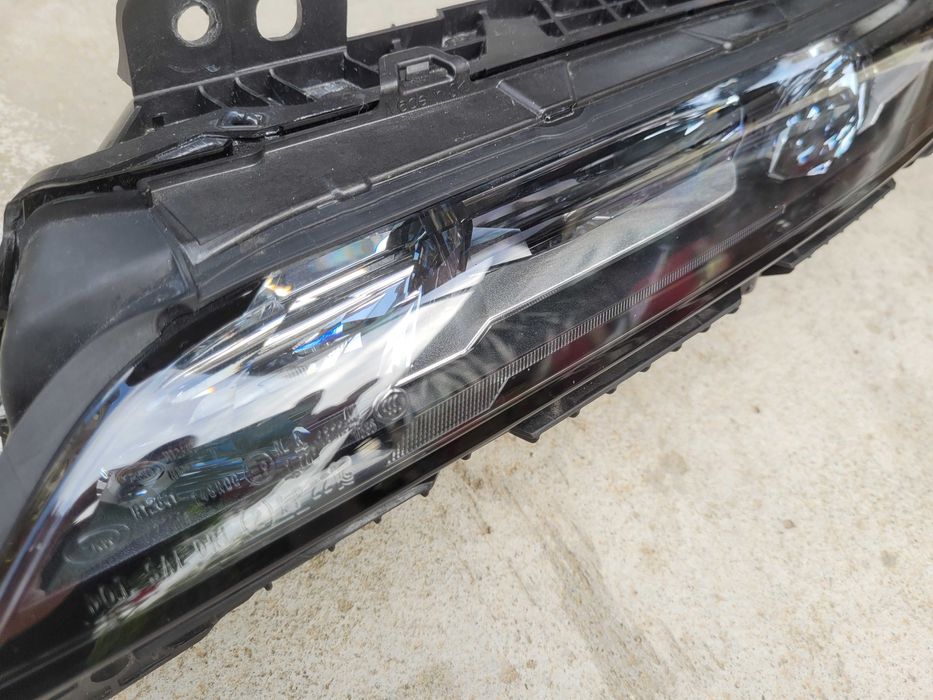 Bmw G70 i7 Swarovski Crystal Full LED Far,Бмв Г70 Фар