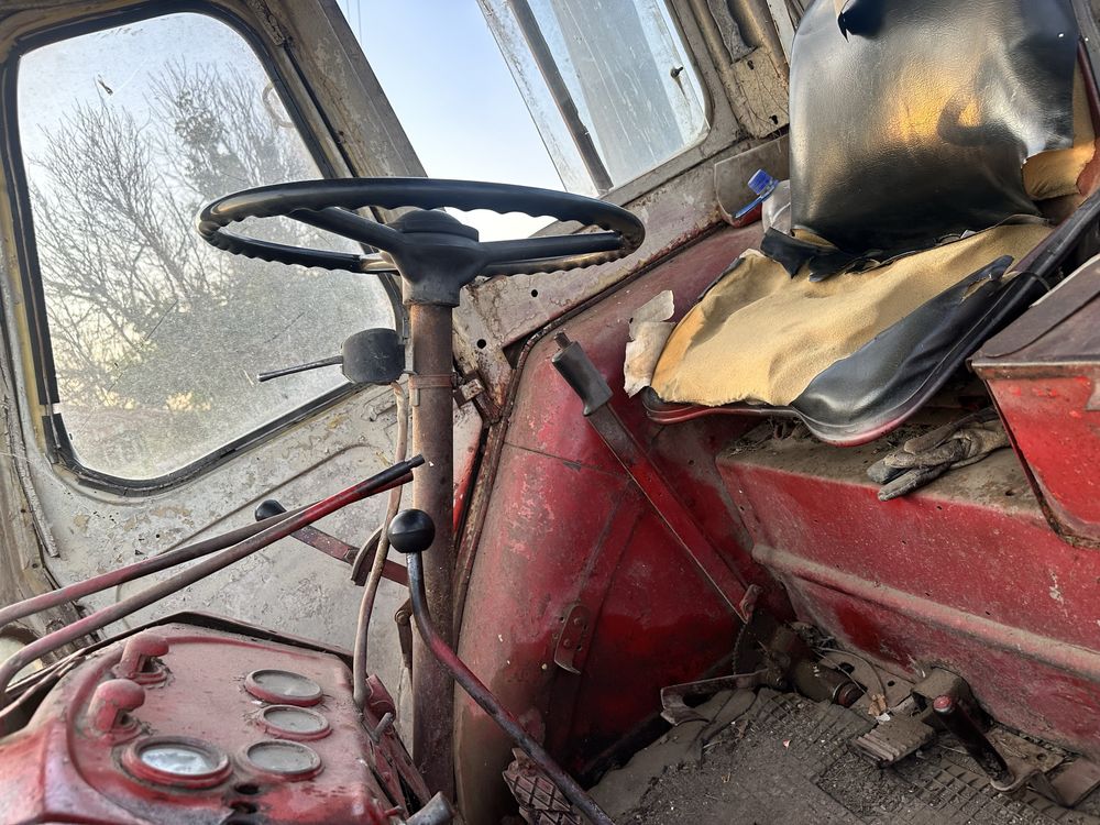 Трактор ЮМЗ в добро състояние